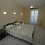 Anixis Aparthotel