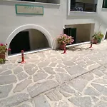 Anixis