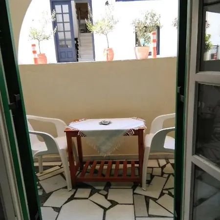 Anixis Aparthotel