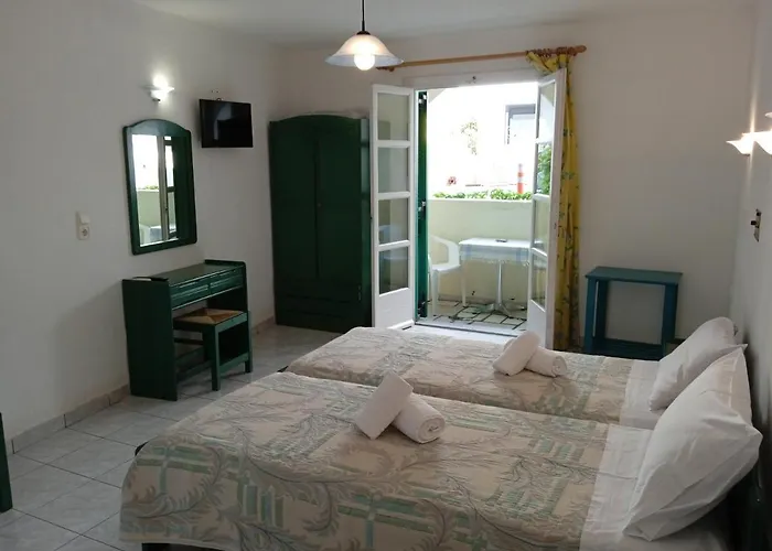 Apart-hotel Anixis *