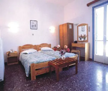 Apart-hotel Anixis *